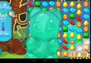 Candy-Crush-big-gummie-bear.jpg